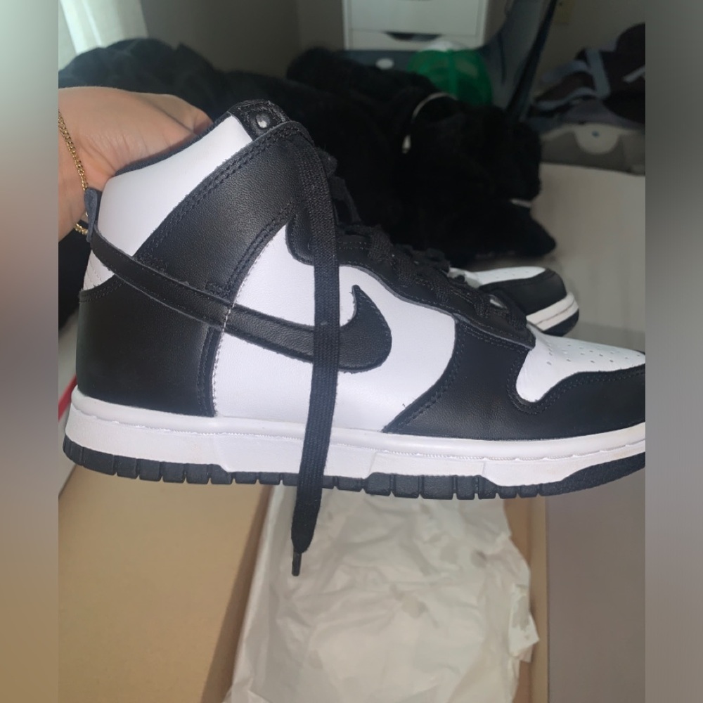Nike Dunk High - Black - Picture 7 of 9